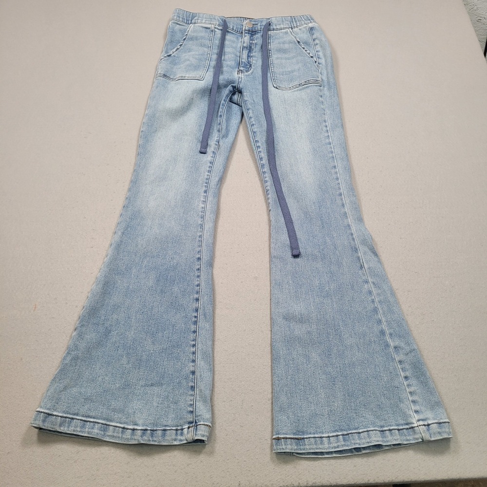 Risen Los Angeles Women Flare Leg Pull On Jeans Light Wash Size 29/9 RDP1476